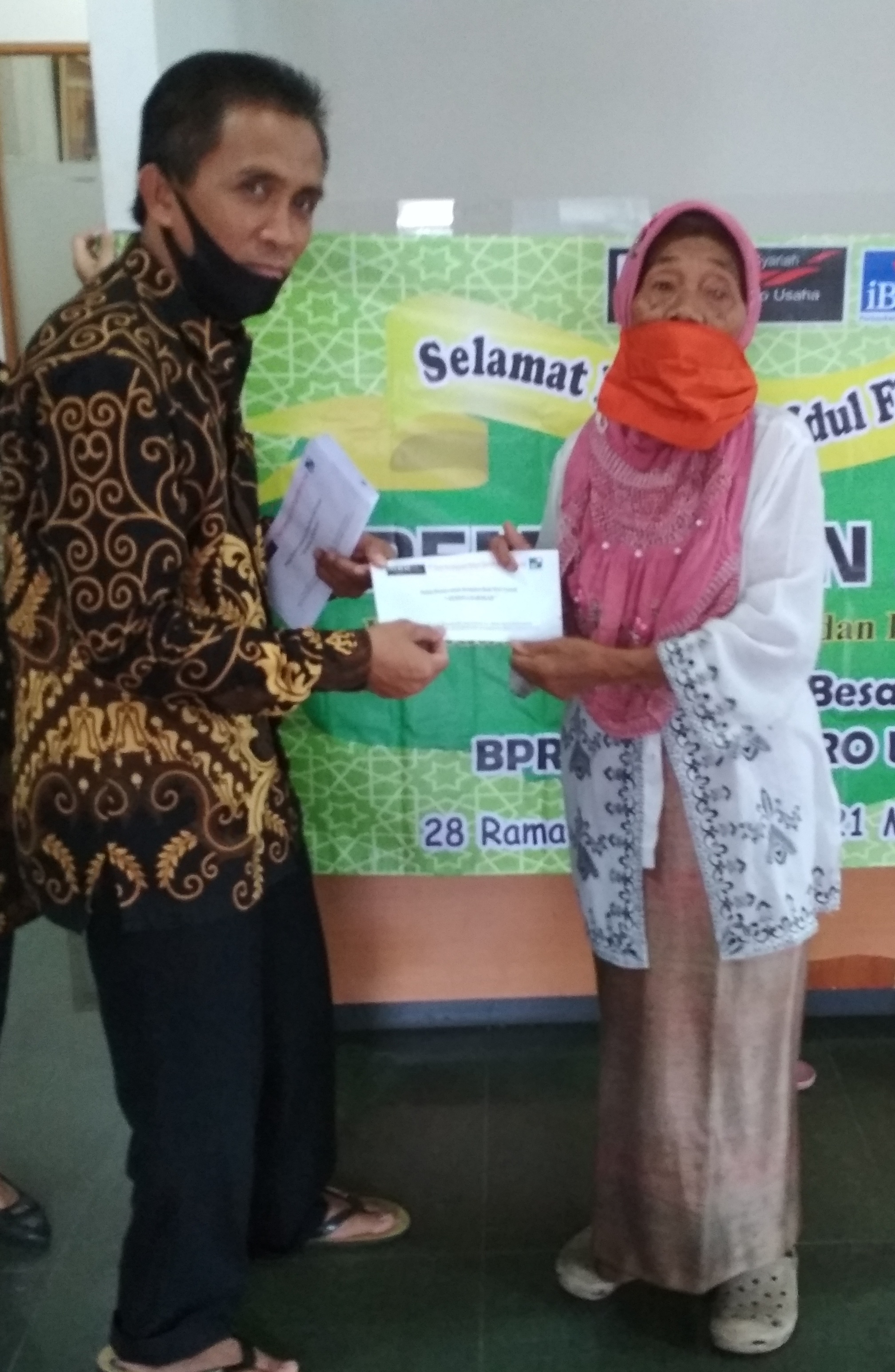 Pembagian Zakat PT BPRS Mitra Agro Usaha Ramadhan 1441 H